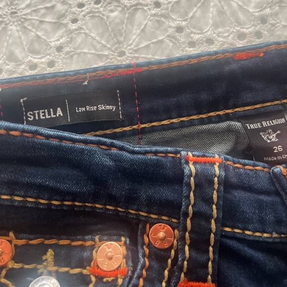True religion “Stella” jeans with tags on in a size 26 - Picture 4 of 5